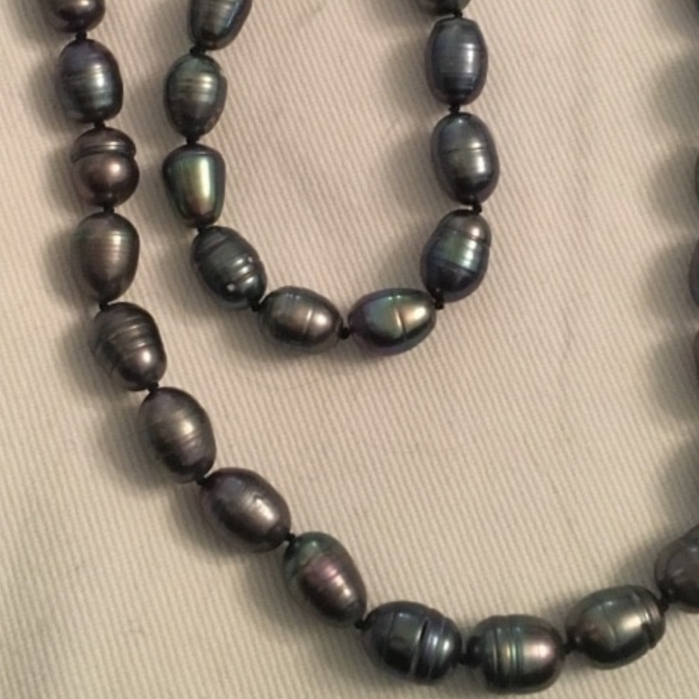 Genuine Baroque Peacock Necklace and Bracelet Set